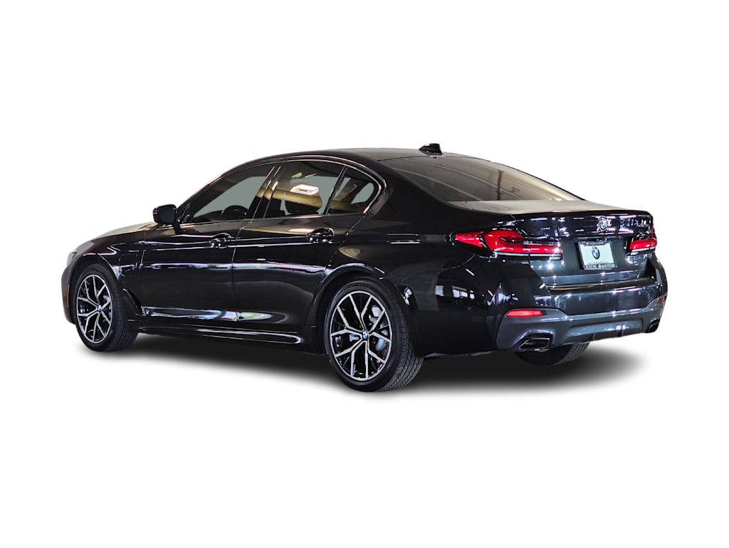 Thumbnail: 2021 BMW 5 Series - 4