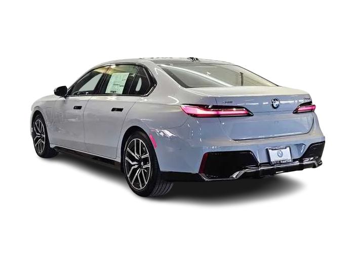 Thumbnail: 2025 BMW 7 Series - 4