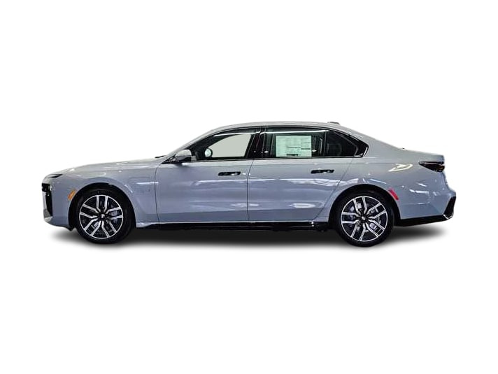 Thumbnail: 2025 BMW 7 Series - 3