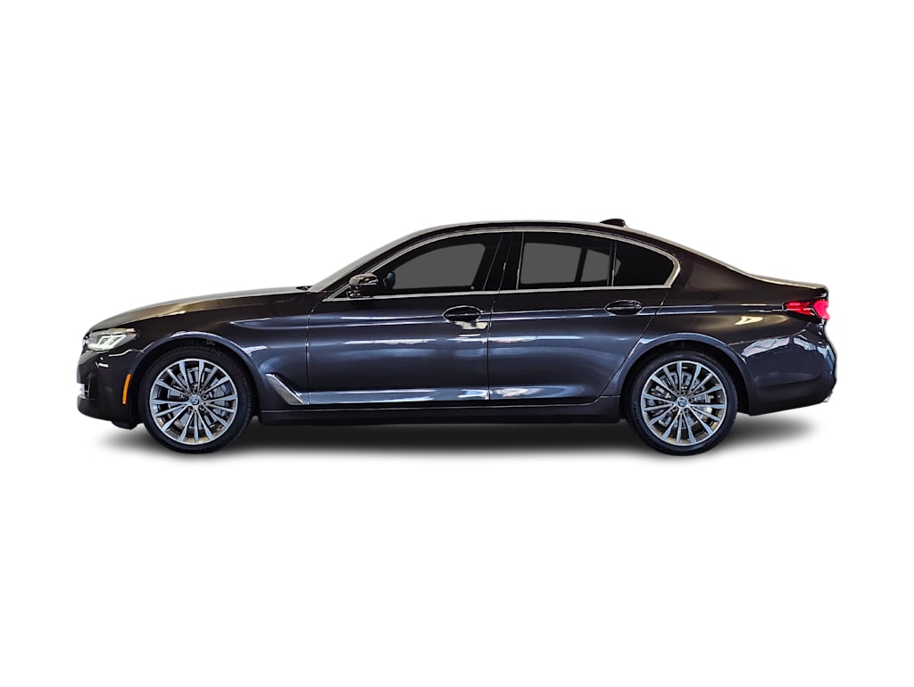 Thumbnail: 2023 BMW 5 Series - 3