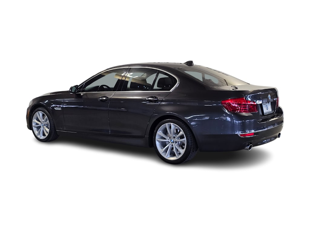 Thumbnail: 2016 BMW 5 Series - 4