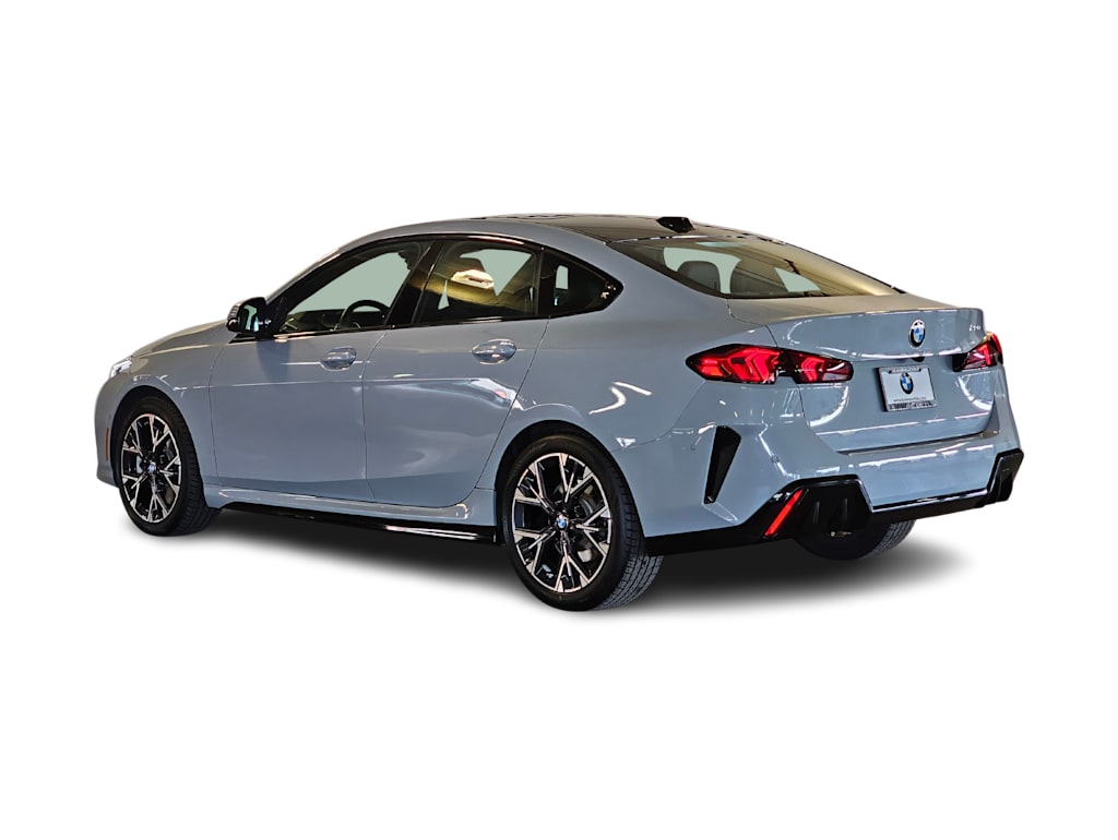 Thumbnail: 2026 BMW 2 Series - 4