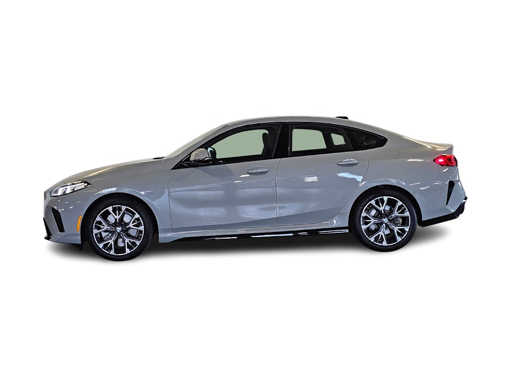 Thumbnail: 2026 BMW 2 Series - 3