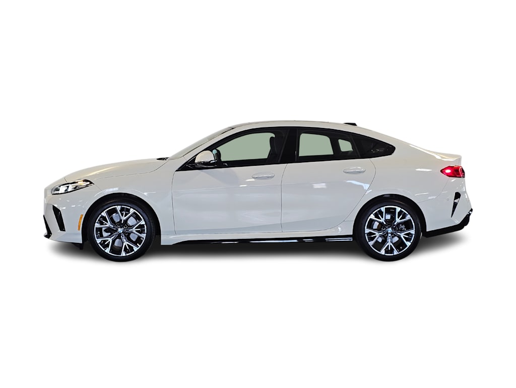 Thumbnail: 2026 BMW 2 Series - 3