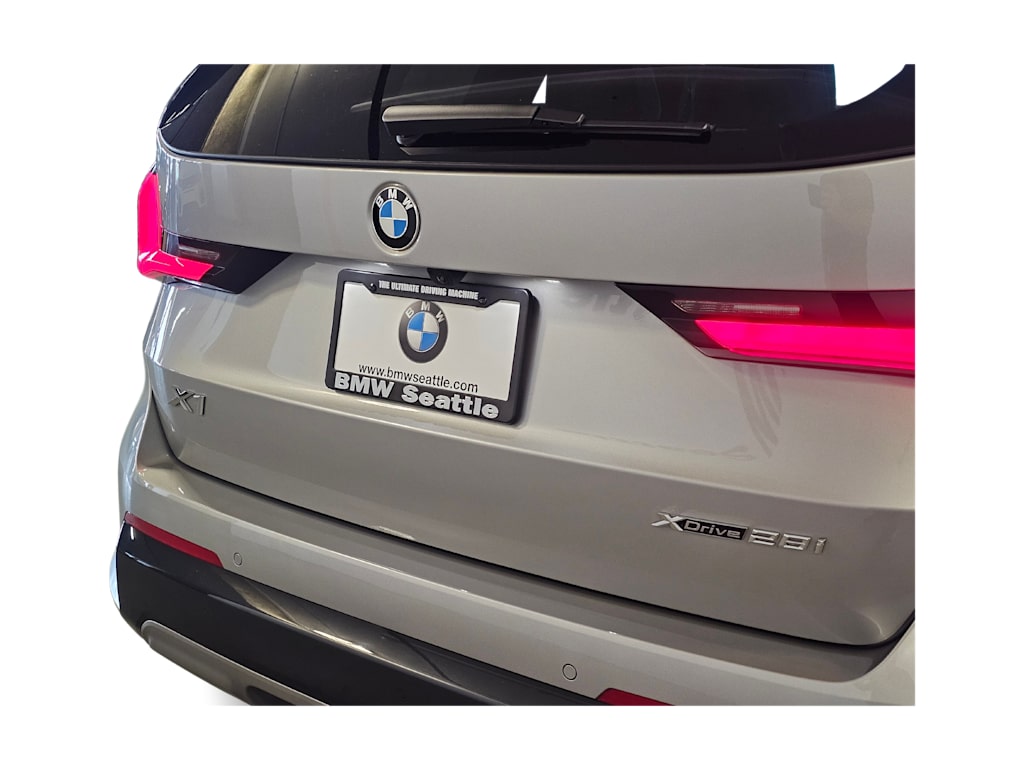 Thumbnail: 2025 BMW X1 - 20