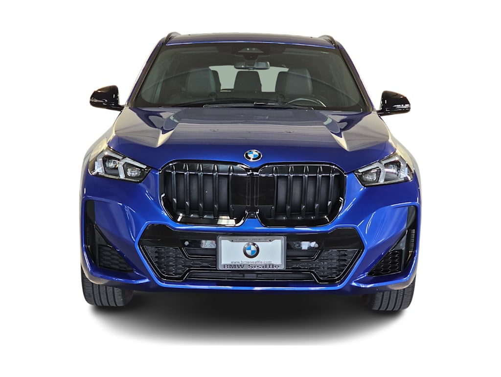 Thumbnail: 2023 BMW X1 - 6