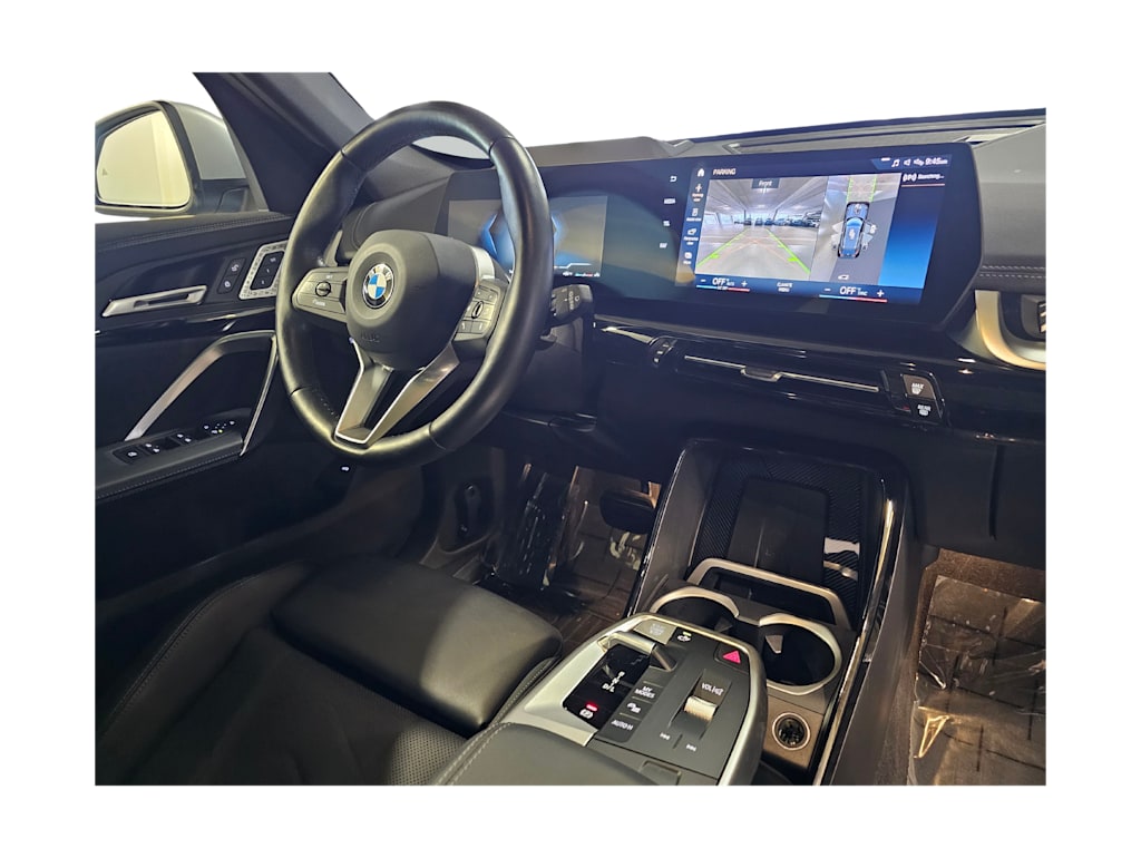 Thumbnail: 2023 BMW X1 - 32
