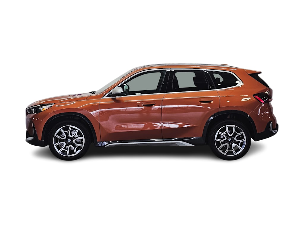 Thumbnail: 2024 BMW X1 - 3