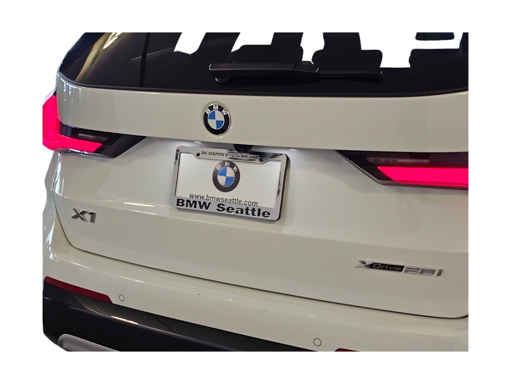 Thumbnail: 2025 BMW X1 - 20