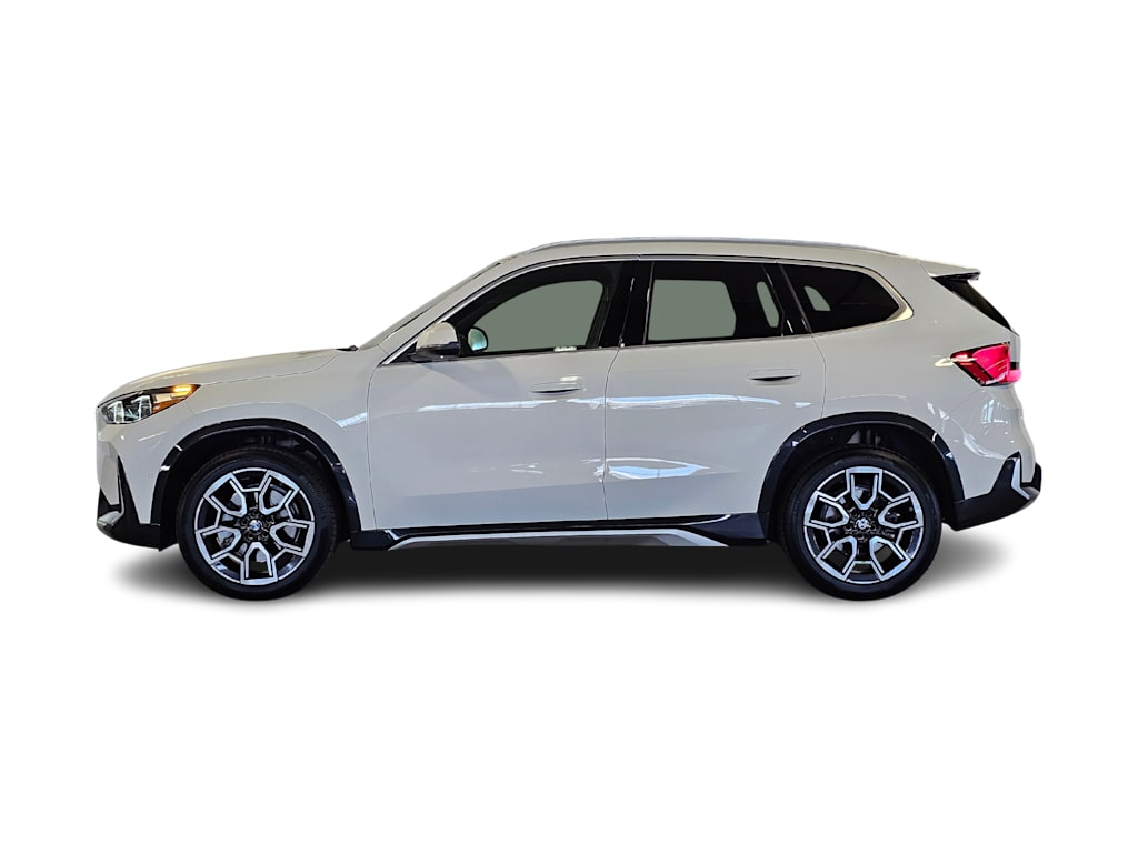 Thumbnail: 2025 BMW X1 - 3