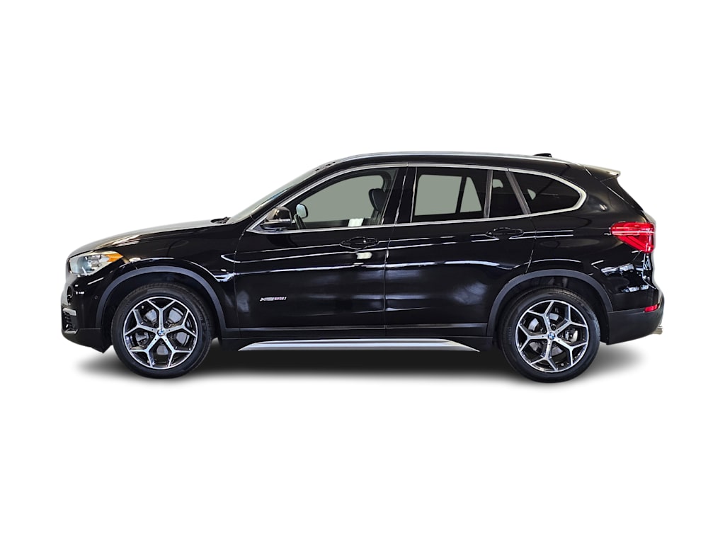 Thumbnail: 2018 BMW X1 - 3