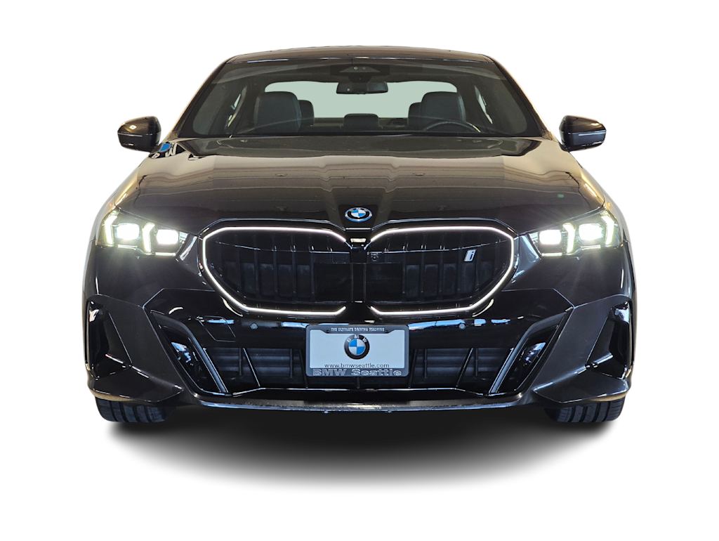 Thumbnail: 2026 BMW i5 - 6