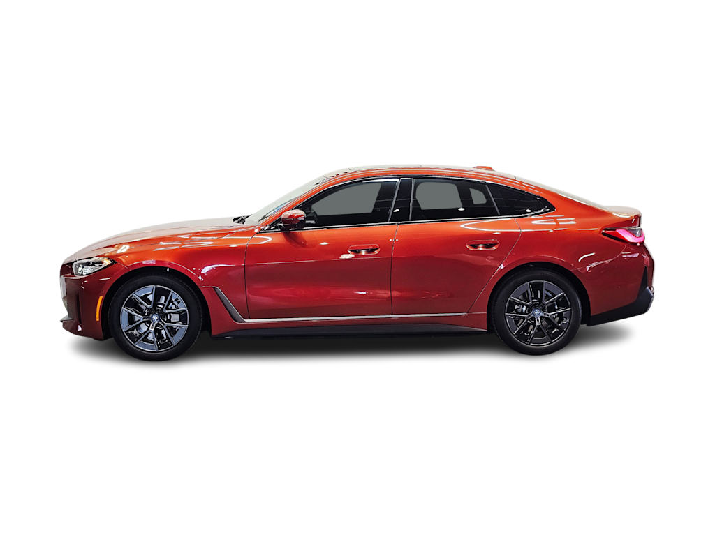 Thumbnail: 2023 BMW i4 - 3