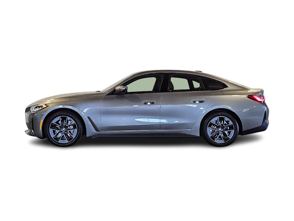 Thumbnail: 2023 BMW i4 - 3