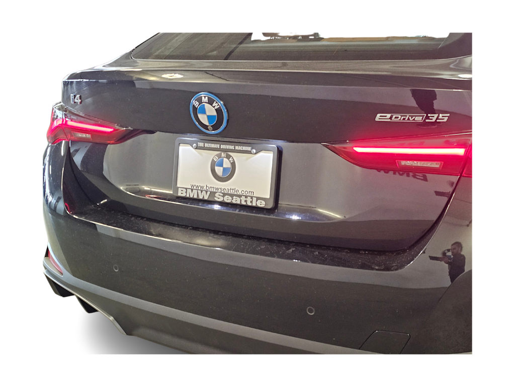 Thumbnail: 2023 BMW i4 - 22