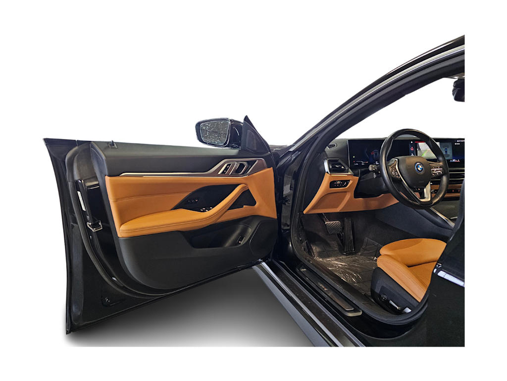Thumbnail: 2023 BMW i4 - 35