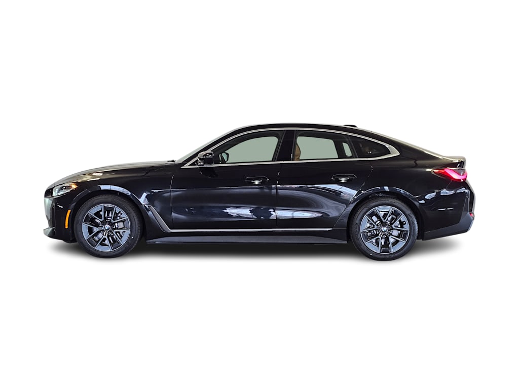 Thumbnail: 2023 BMW i4 - 3