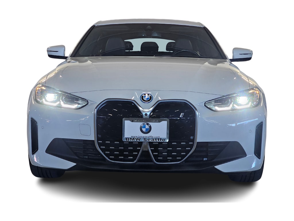 Thumbnail: 2023 BMW i4 - 6