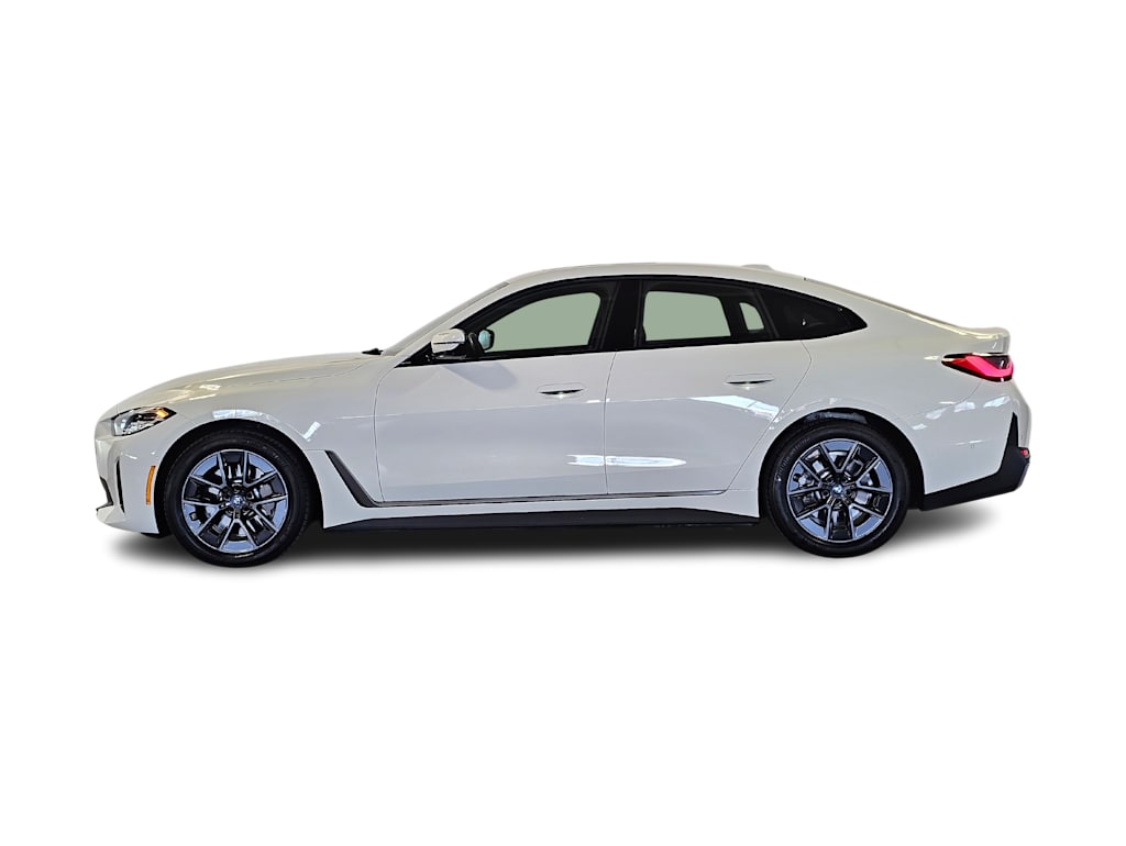Thumbnail: 2023 BMW i4 - 3