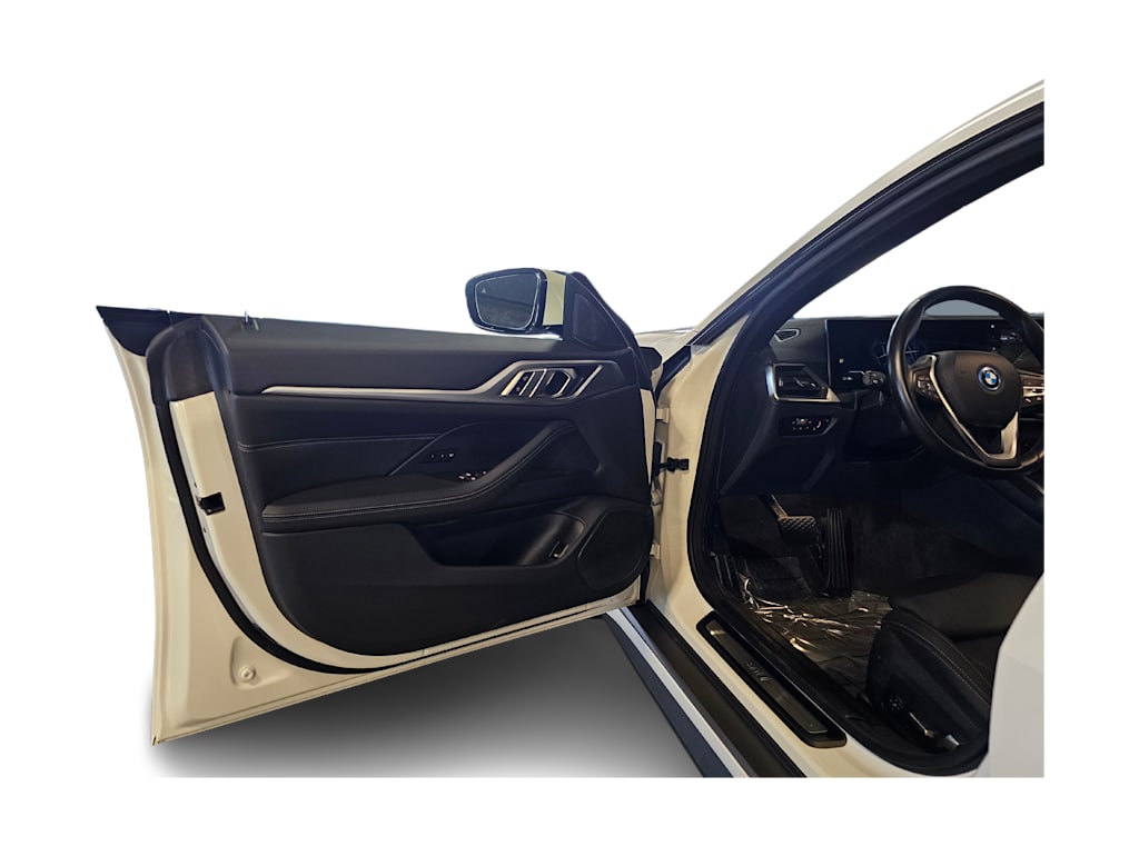 Thumbnail: 2023 BMW i4 - 36