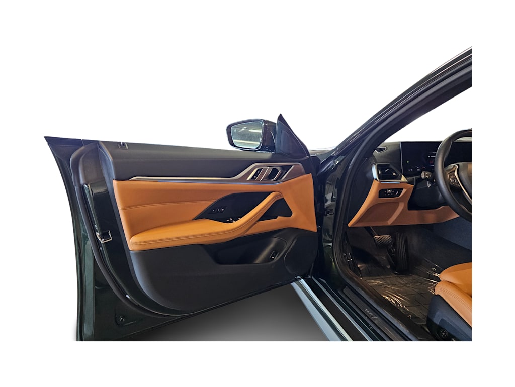 Thumbnail: 2023 BMW i4 - 31