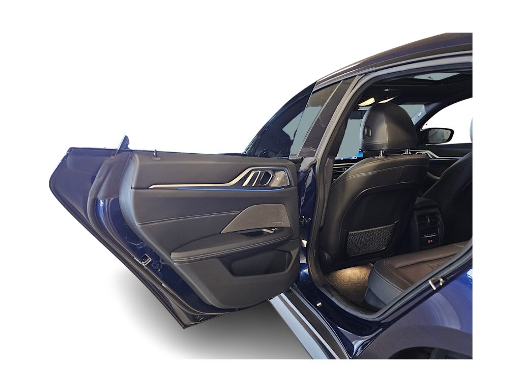Thumbnail: 2023 BMW i4 - 30