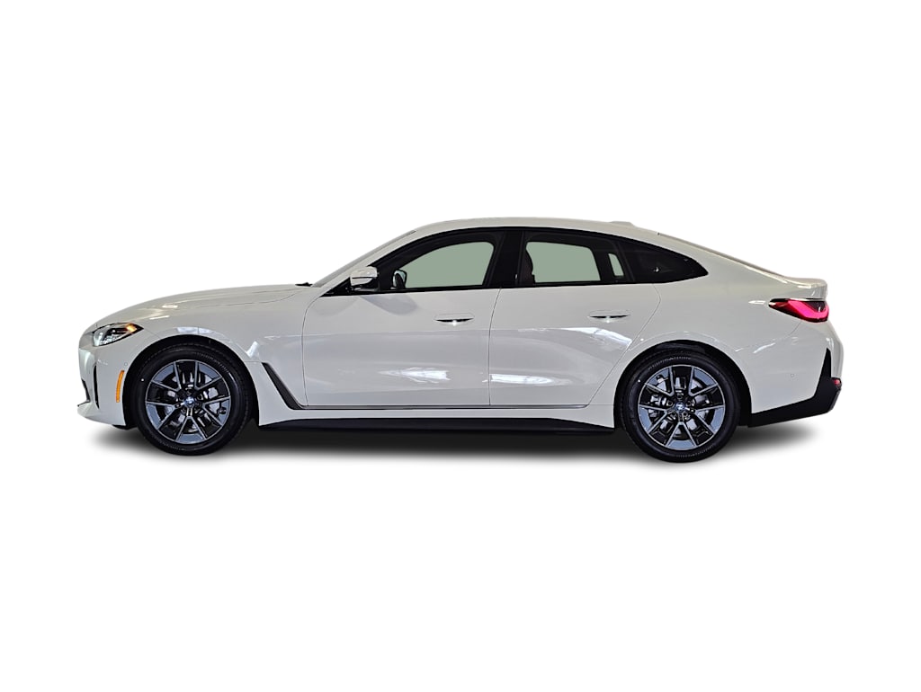 Thumbnail: 2023 BMW i4 - 3