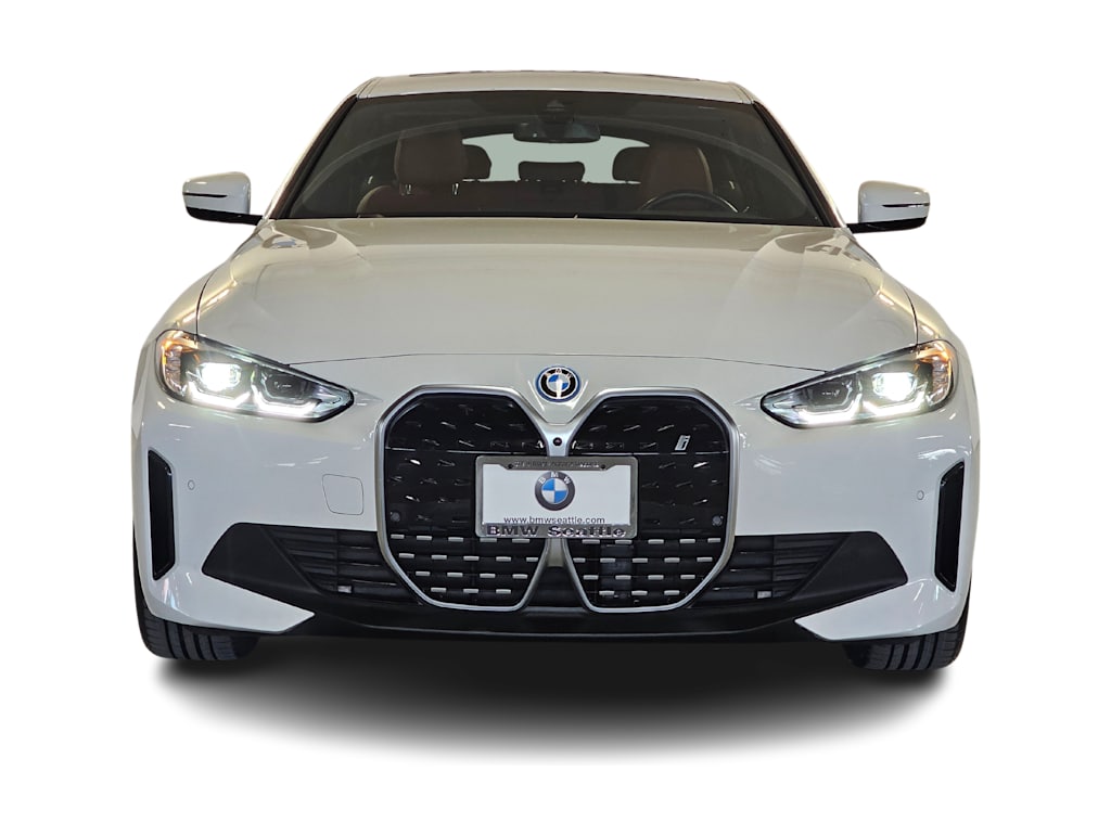 Thumbnail: 2023 BMW i4 - 6