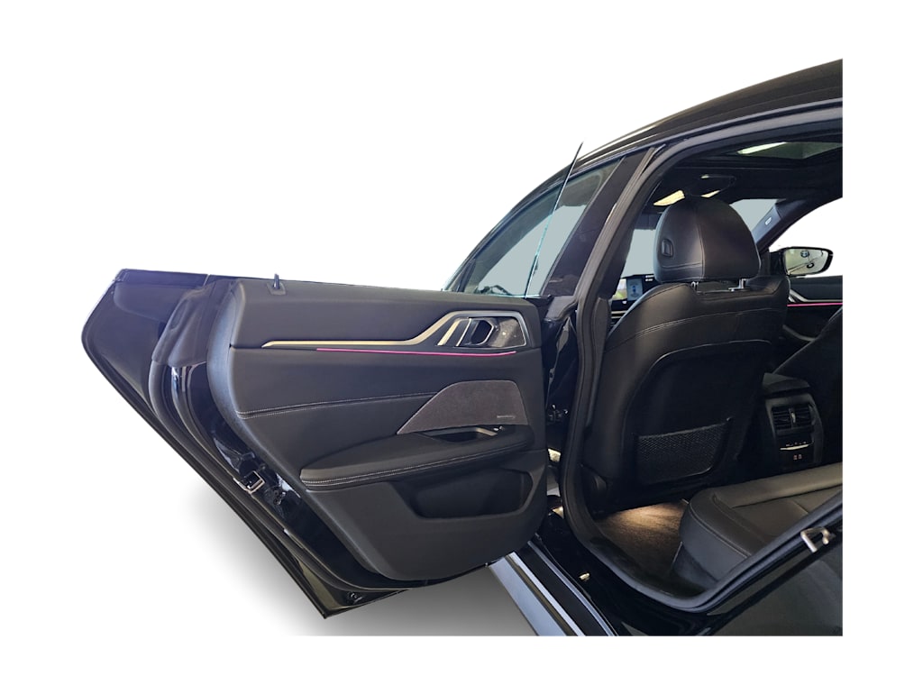 Thumbnail: 2023 BMW i4 - 33
