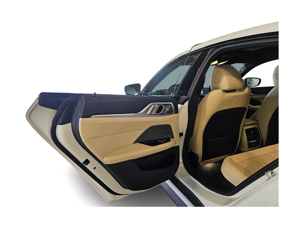 Thumbnail: 2023 BMW i4 - 34