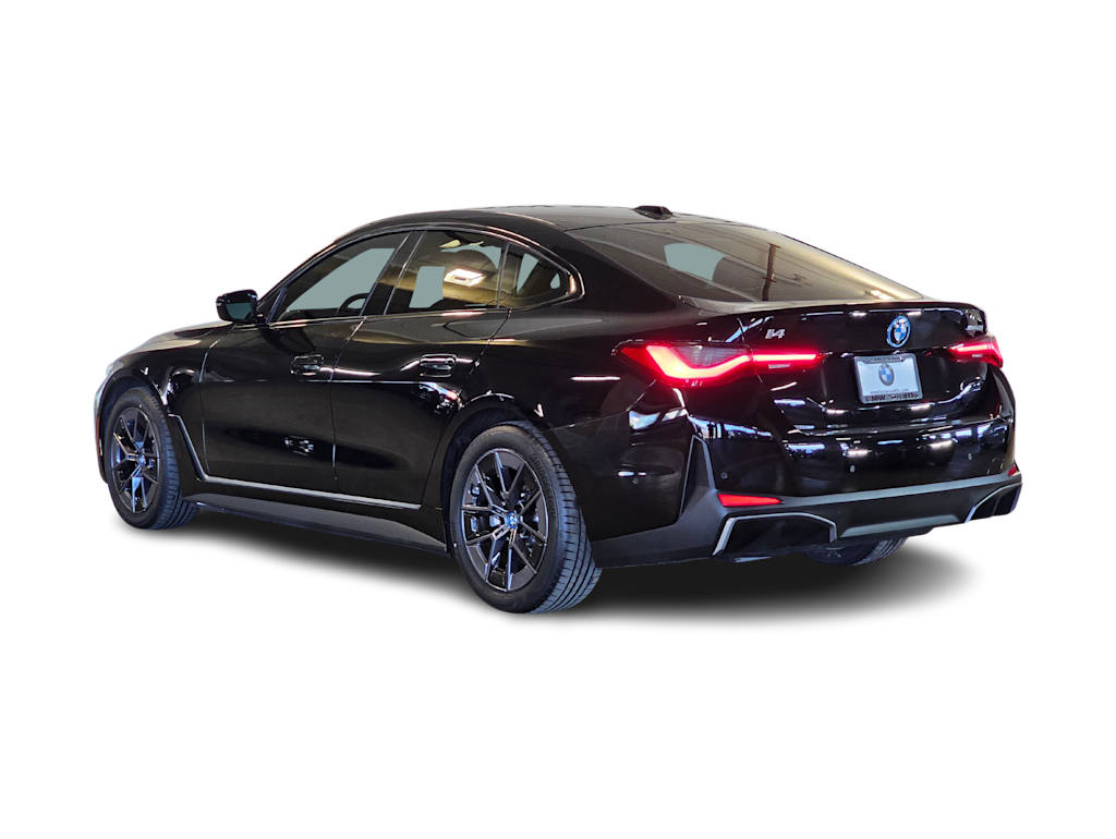 Thumbnail: 2023 BMW i4 - 4
