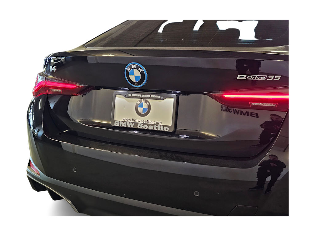 Thumbnail: 2023 BMW i4 - 20