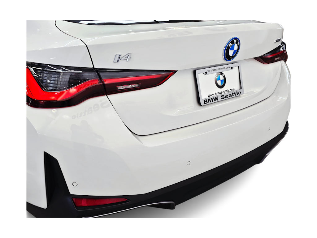 Thumbnail: 2023 BMW i4 - 19