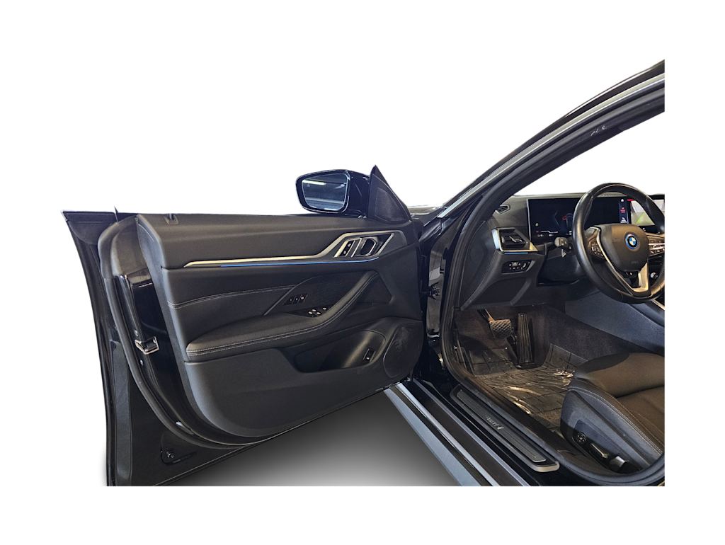 Thumbnail: 2023 BMW i4 - 27