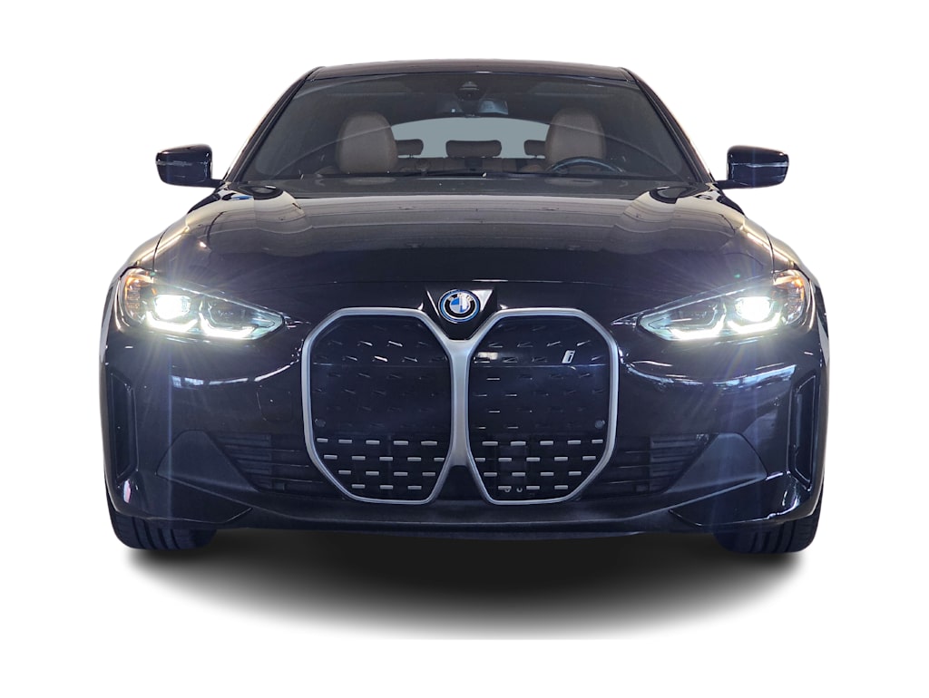 Thumbnail: 2022 BMW i4 - 6