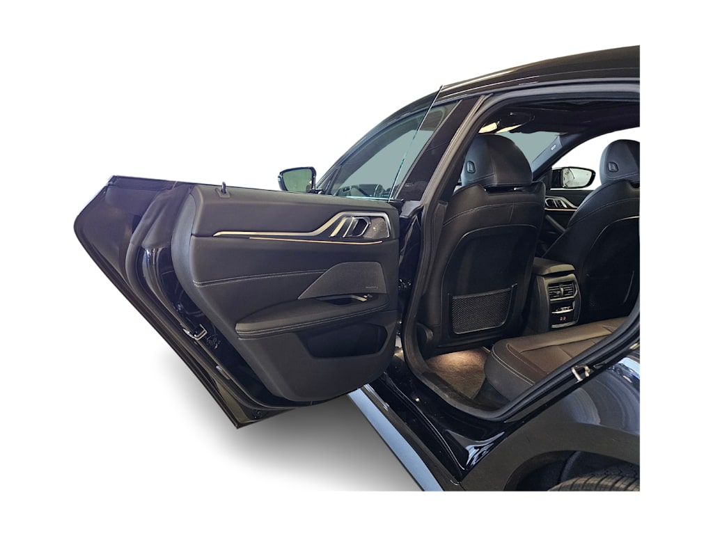 Thumbnail: 2023 BMW i4 - 31