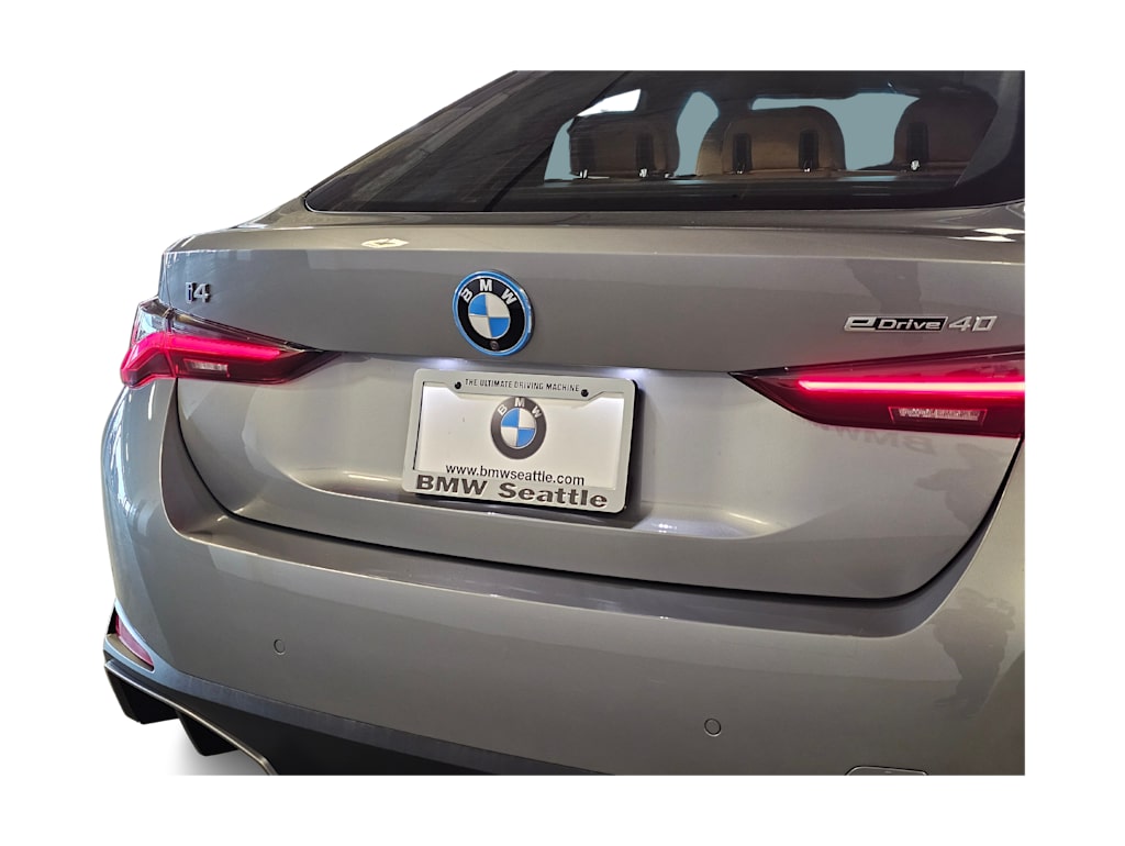 Thumbnail: 2023 BMW i4 - 21