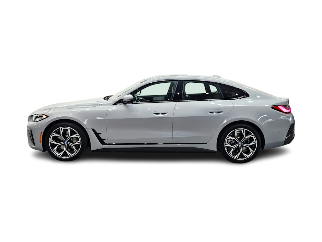 Thumbnail: 2023 BMW i4 - 3