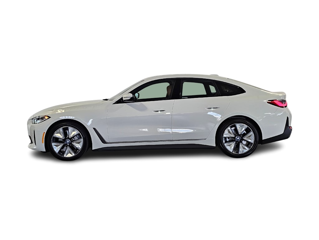 Thumbnail: 2023 BMW i4 - 3