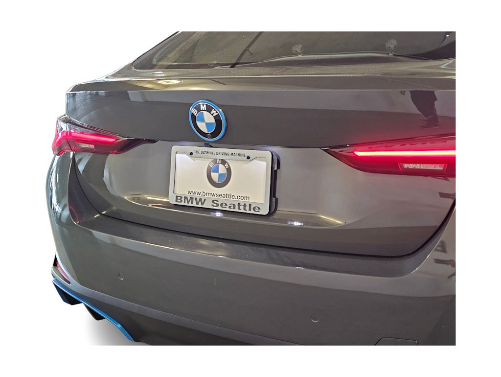 Thumbnail: 2023 BMW i4 - 22