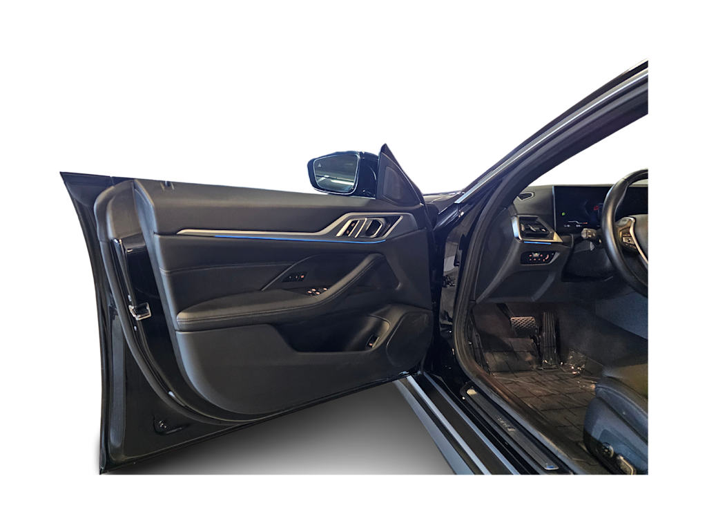 Thumbnail: 2024 BMW i4 - 32