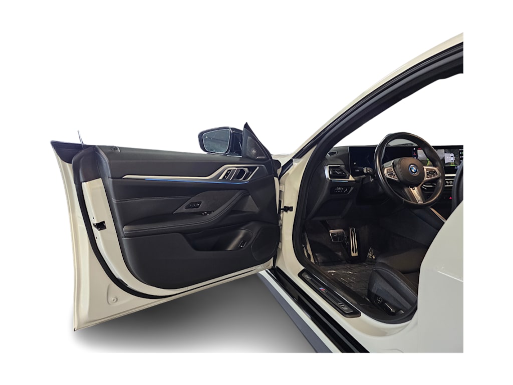 Thumbnail: 2023 BMW i4 - 28