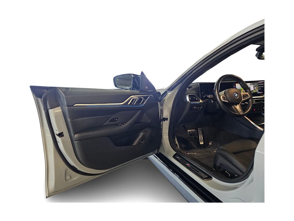 Thumbnail: 2024 BMW i4 - 36