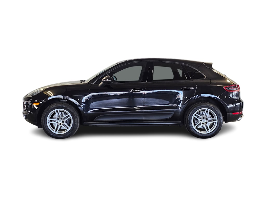 Thumbnail: 2017 Porsche Macan - 3