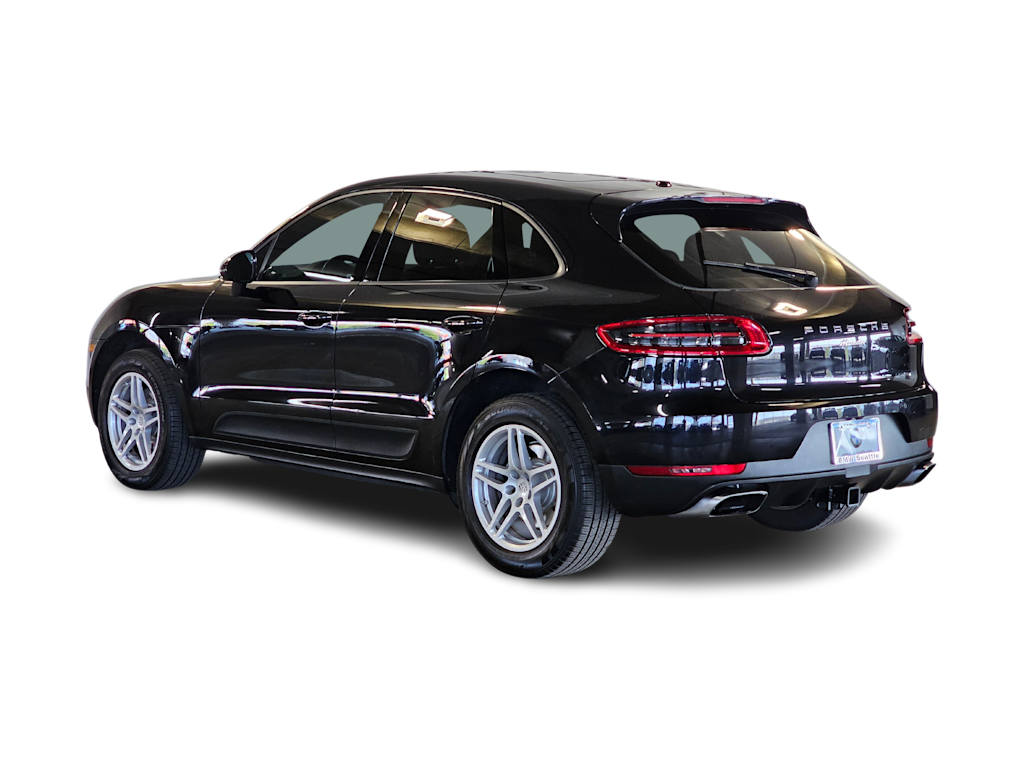 Thumbnail: 2017 Porsche Macan - 4