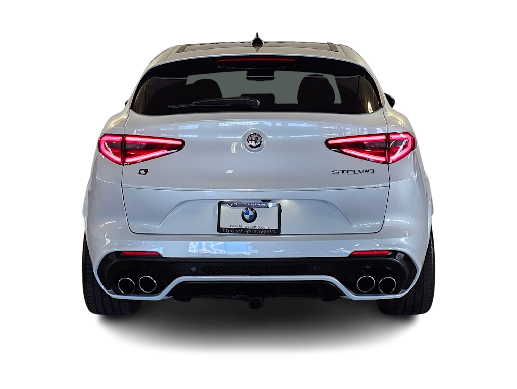 Thumbnail: 2018 Alfa Romeo Stelvio - 5