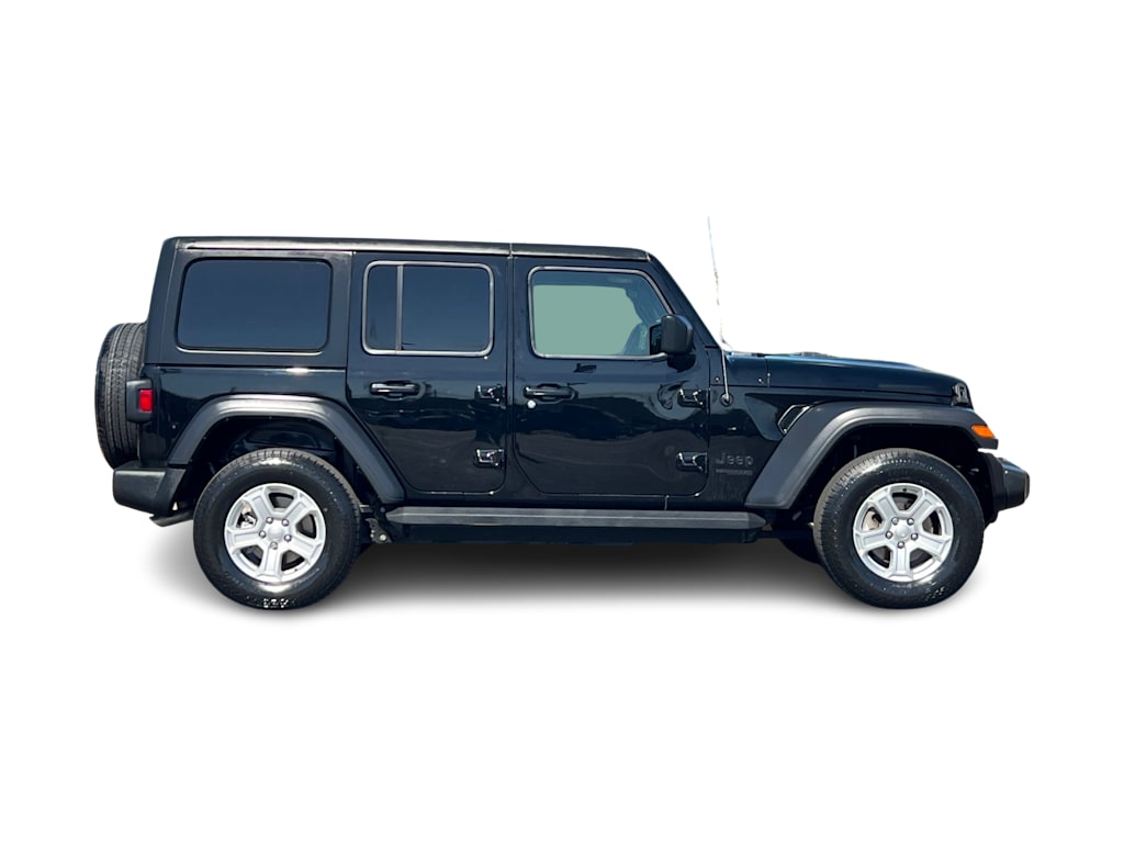 Thumbnail: 2022 Jeep Wrangler - 19