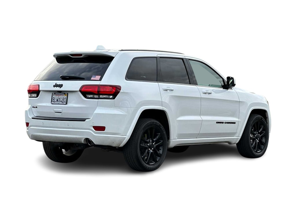 2020 Jeep Grand Cherokee Laredo 19