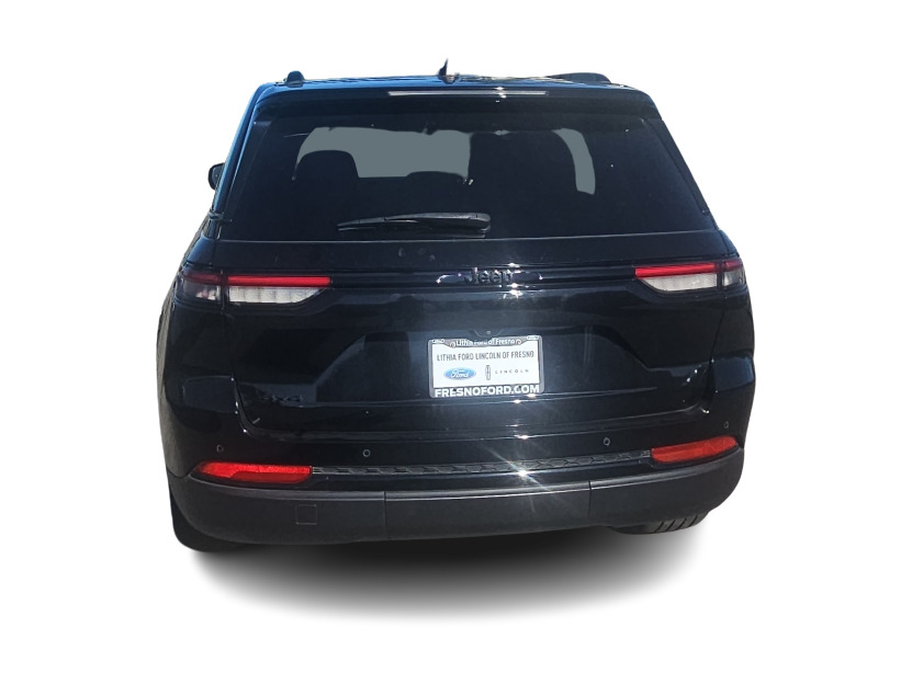 Thumbnail: 2023 Jeep Grand Cherokee - 5