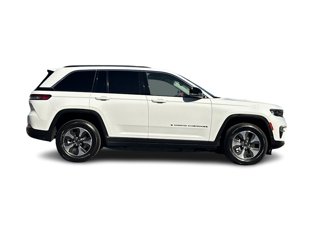 Thumbnail: 2023 Jeep Grand Cherokee - 18